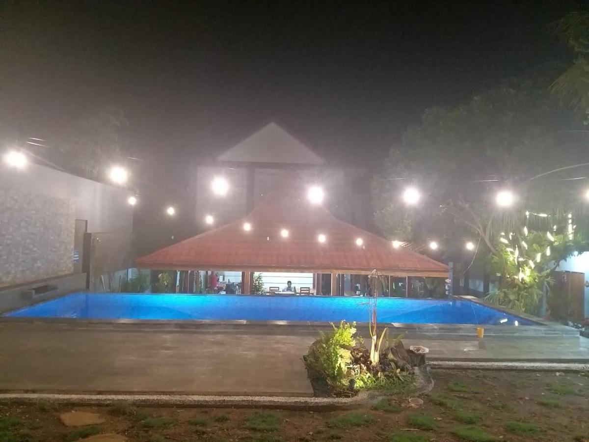 พาวิลลา ลาบวน บาโฮ Hotel ลาบวนบาโจ ภายนอก รูปภาพ