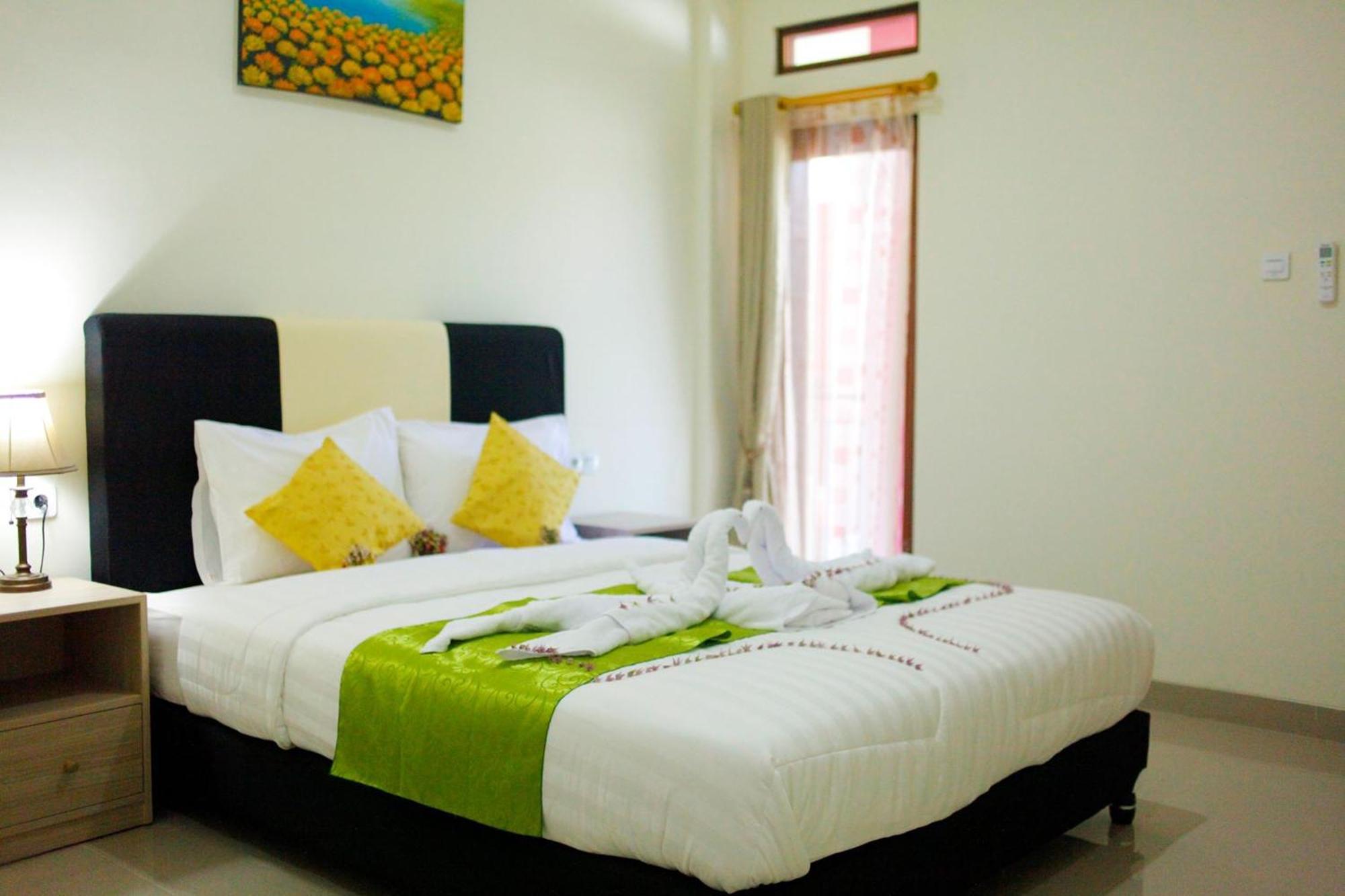 พาวิลลา ลาบวน บาโฮ Hotel ลาบวนบาโจ ภายนอก รูปภาพ