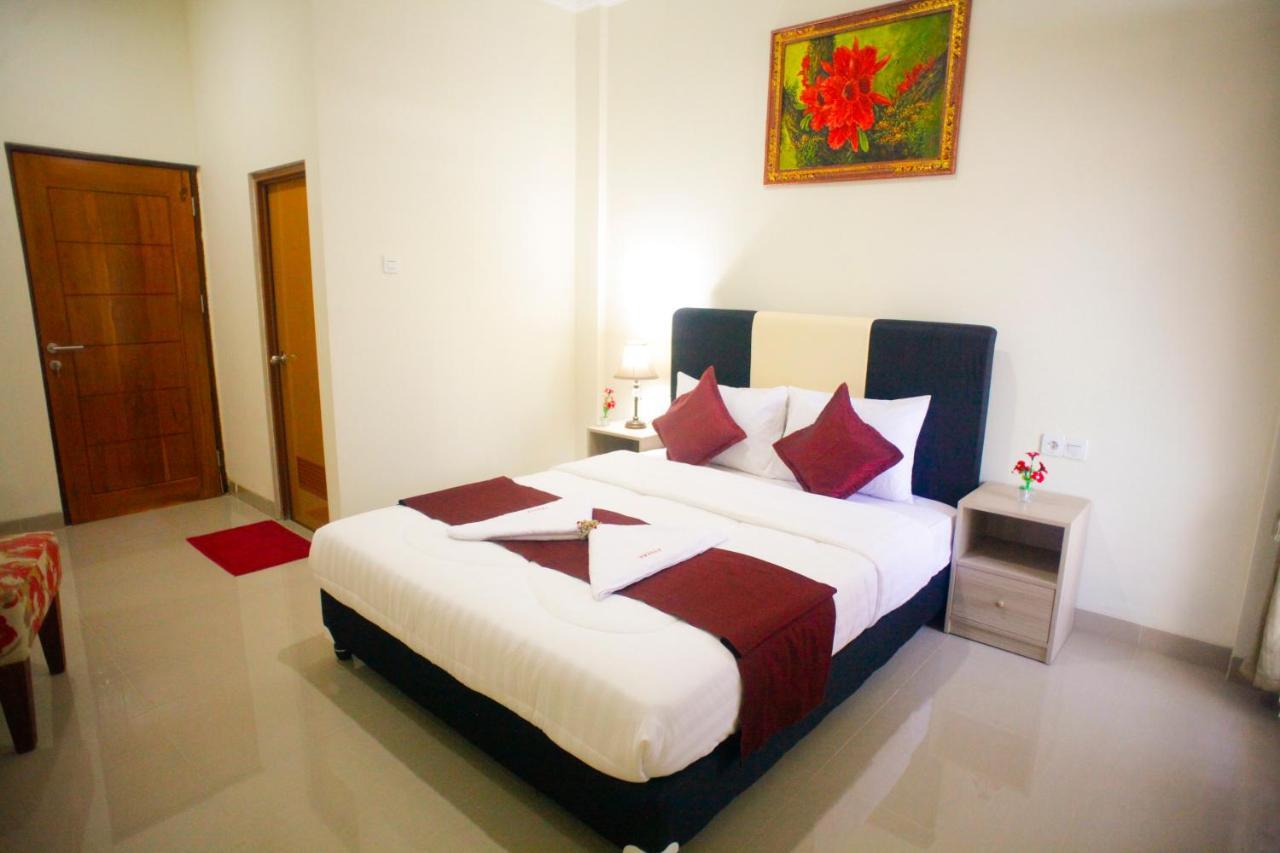 พาวิลลา ลาบวน บาโฮ Hotel ลาบวนบาโจ ภายนอก รูปภาพ